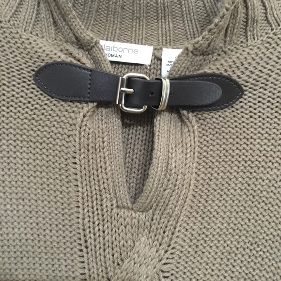 Liz Claiborne Women’s Light Brown Wool Blend Poncho Sweater With Buckle Size 2X - Picture 4 of 7